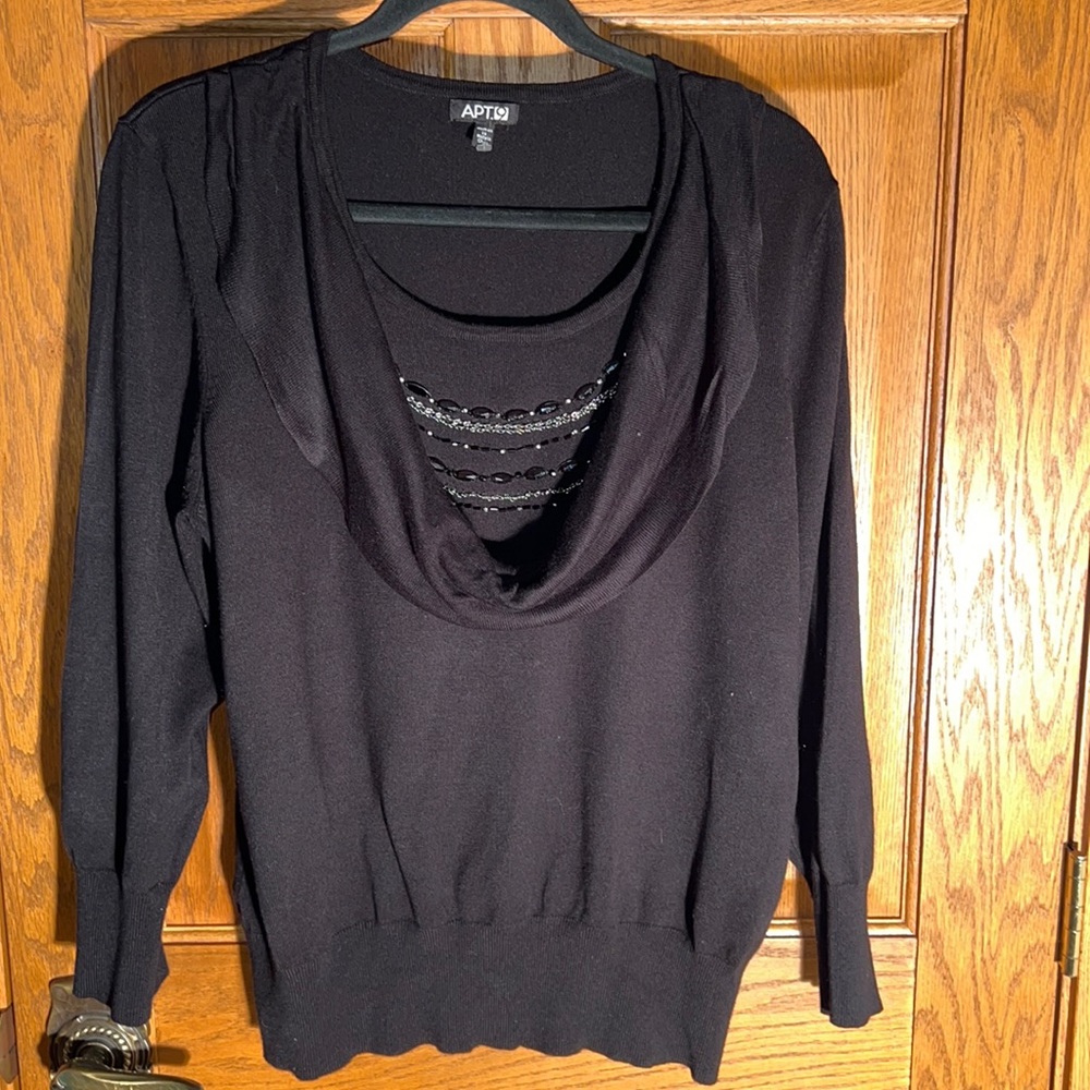 Pretty cowl neck look sweater